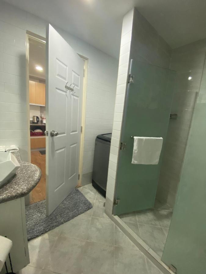 Travelers Delight Amani Grand Resort Residences 3-5Mins From Airport Мактан Екстер'єр фото
